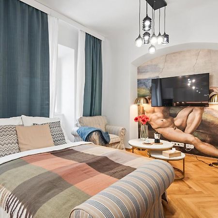 Old Town Square Apartments By Michal&Friends 布拉格 外观 照片