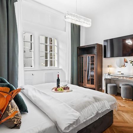 Old Town Square Apartments By Michal&Friends 布拉格 外观 照片